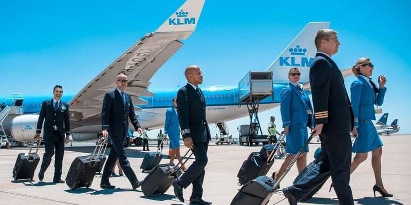 Huelga del personal de tierra de KLM este sábado paralizará vuelos