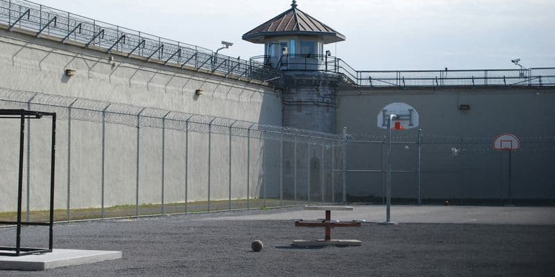 Holanda liberará a presos dos semanas antes por falta de celdas y personal