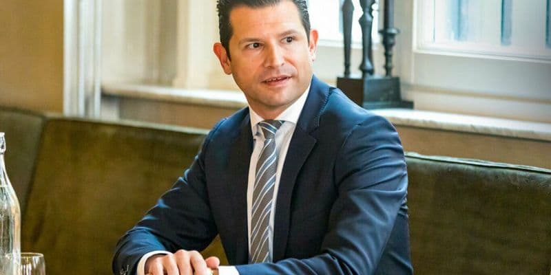 El ministro de economía del PVV renunciará a su pasaporte húngaro