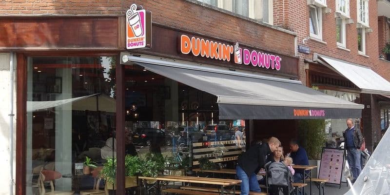 Dunkin' Donuts permanece en Holanda tras reestructuración exitosa