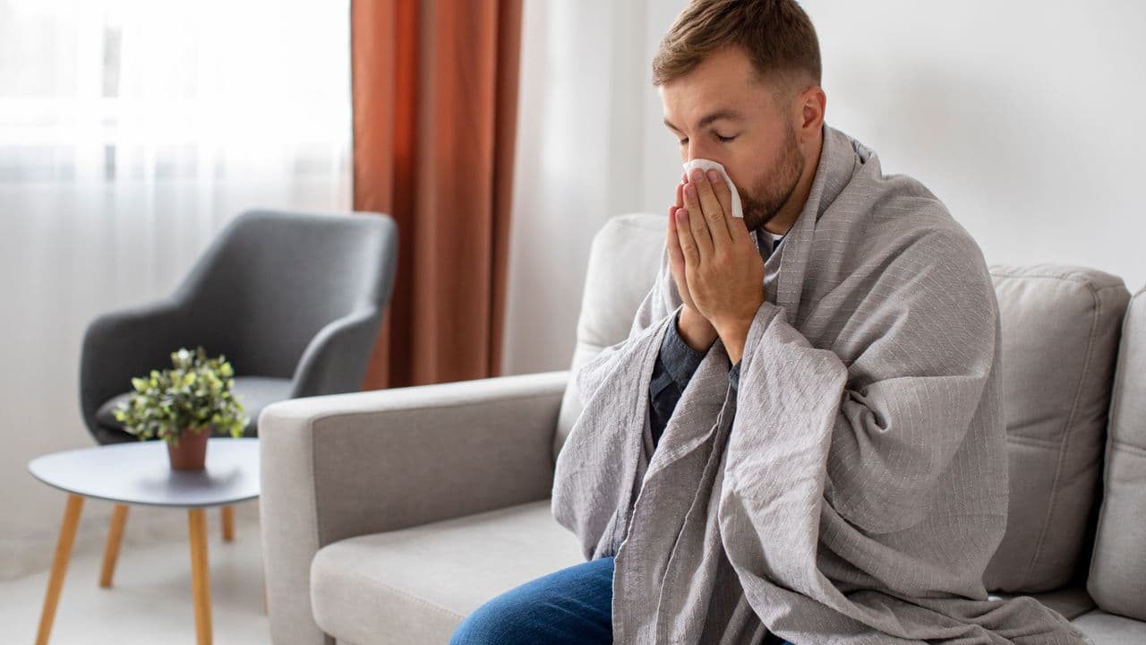 Persona con gripe - Foto de freepik