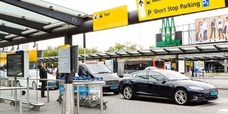 Schiphol, entre los aeropuertos con los taxis más caros de Europa
