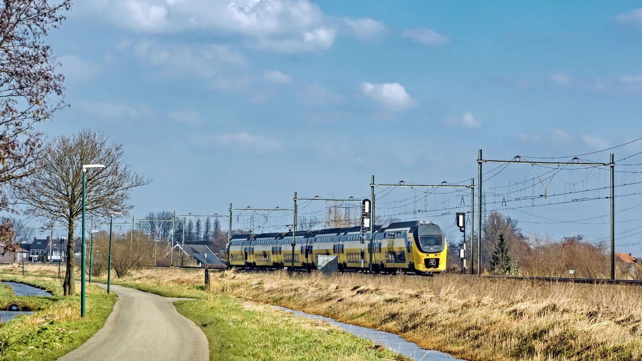 Tren circulando