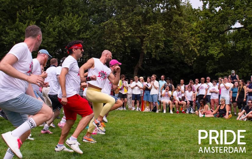 Participantes del Pride 2025