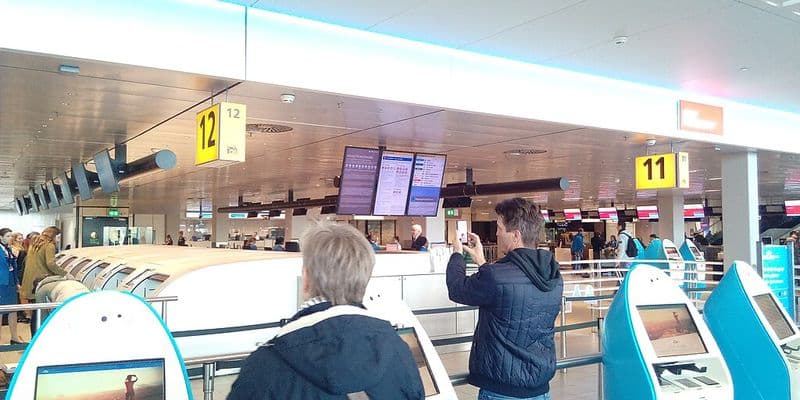 Interior del aeropuerto de Schiphol