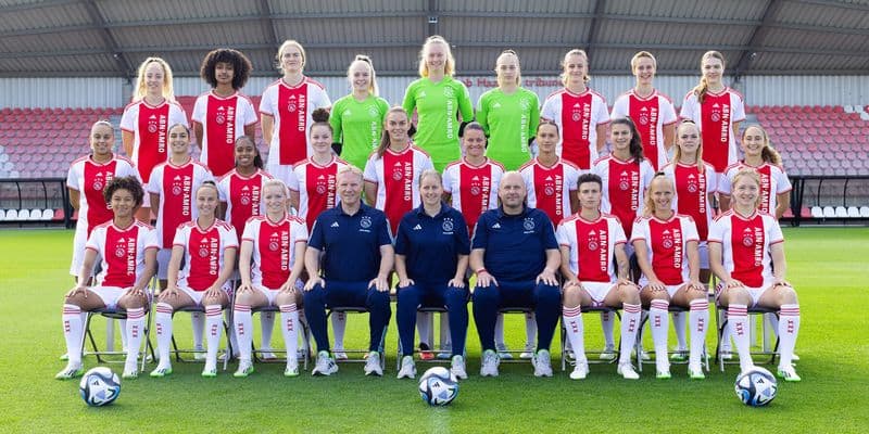 Las jugadoras del Ajax hacen historia en la Liga de Campeones