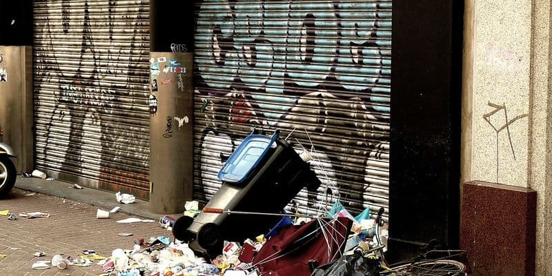 Huelga de 3 días en sector residuos paraliza la recogida de basura