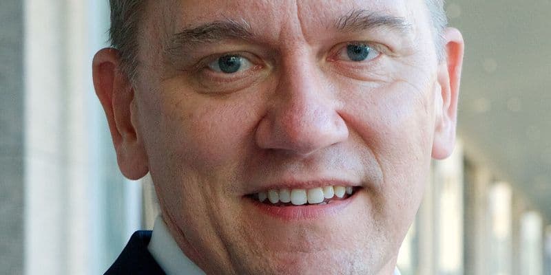 Eppo Bruins, el nuevo Ministro de Educación, hablando en la Tweede Kamer sobre la reducción de estudiantes internacionales en universidades holandesas.