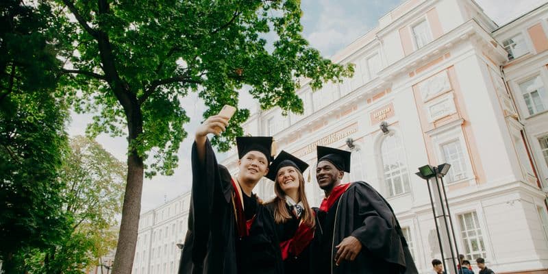 Holanda elimina las multas por graduarse tarde y ajusta presupuesto educativo