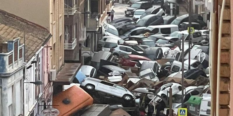 Más de 50 muertos por inundaciones en Valencia: España en alerta