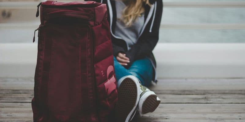 Joven esperando - Foto de Resi Kling en Unsplash