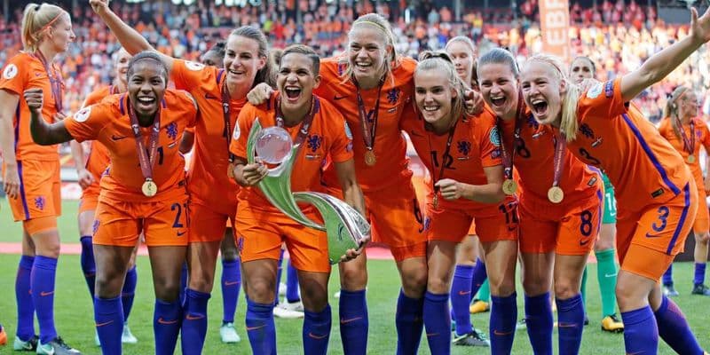 Un gol tardío asegura la clasificación de La Oranje femenina para la Eurocopa