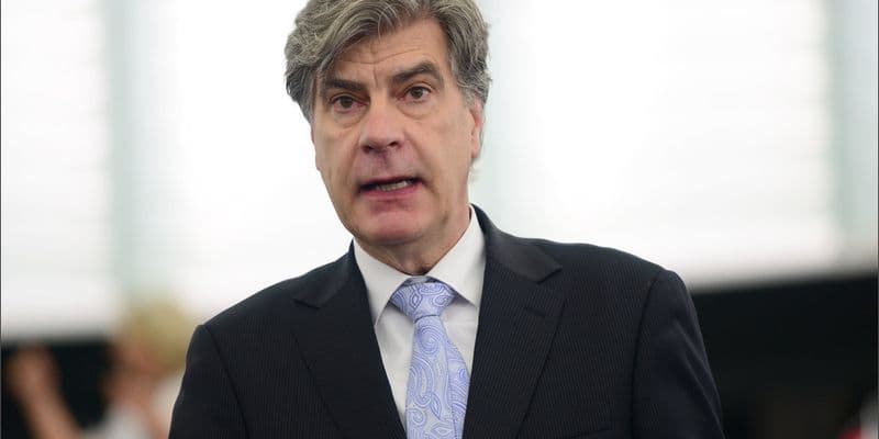 Investigación por influencia rusa apunta a empleado de eurodiputado holandés