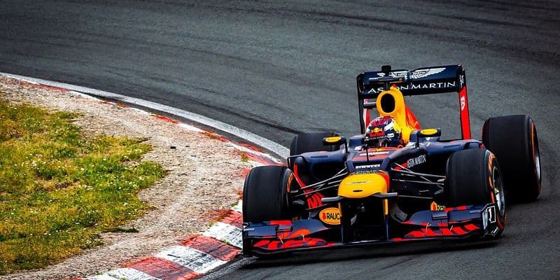 Verstappen 4.º puesto en Bélgica tras descalificación de Russell