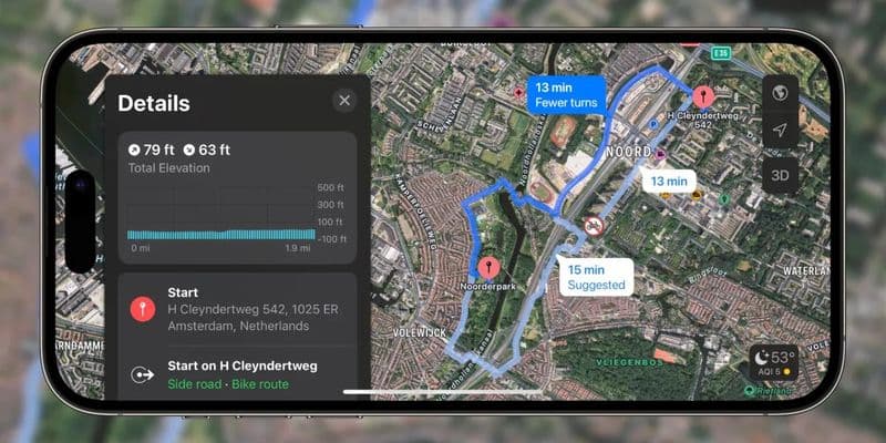 Apple Maps en iPhone para navegar por una ruta ciclista en los Países Bajos, con la pantalla mostrando el desnivel y servicios cercanos.