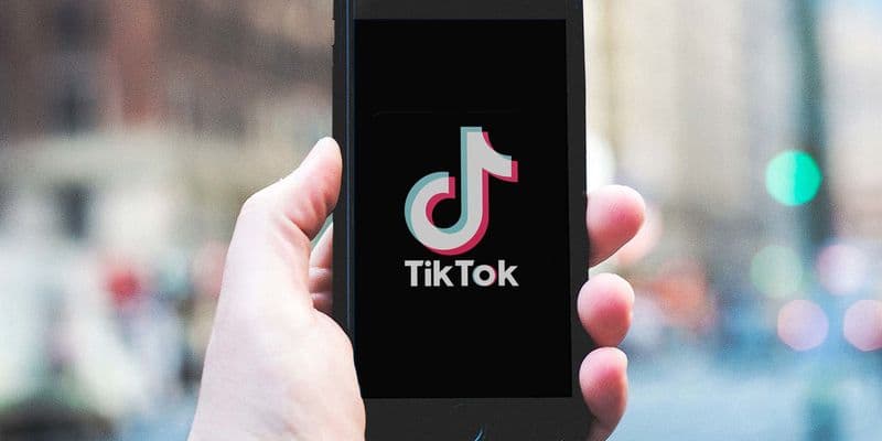 Holandeses apoyan prohibir redes sociales para menores de 16 años