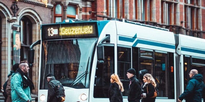 Suspensión de tranvías y autobuses en Ámsterdam Nieuw-West